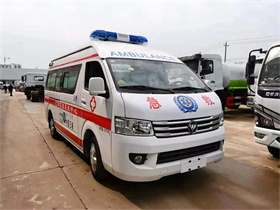 福田G9监护型救护车